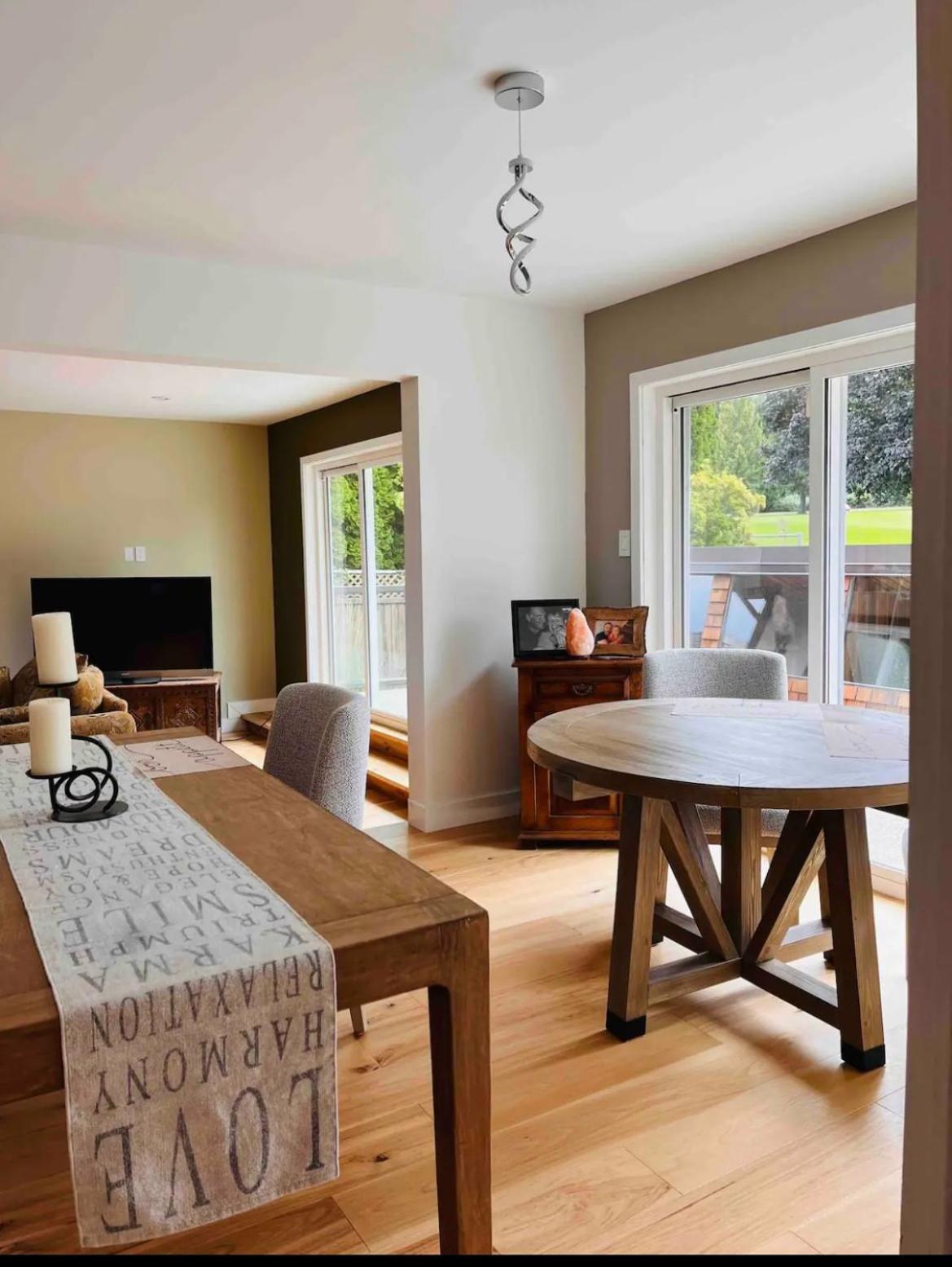 Oceanside Manor - Fancy Room - Golf Course & Beach View Qualicum Beach Exterior foto