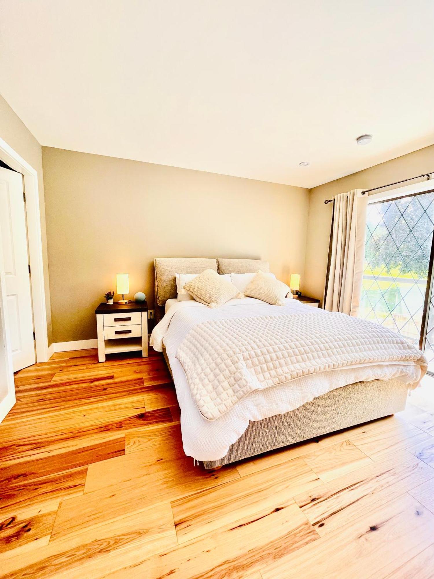 Oceanside Manor - Fancy Room - Golf Course & Beach View Qualicum Beach Exterior foto