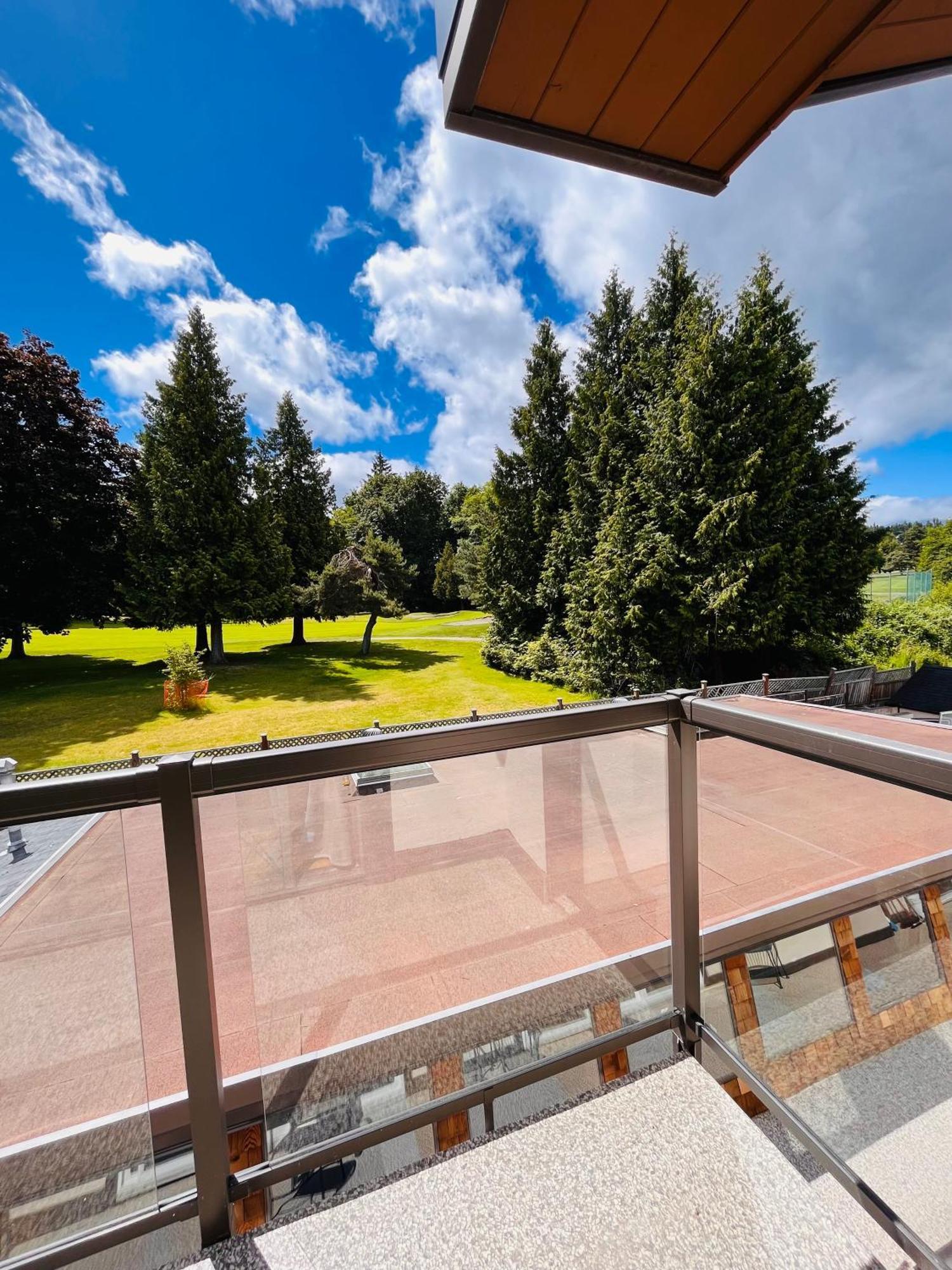 Oceanside Manor - Fancy Room - Golf Course & Beach View Qualicum Beach Exterior foto